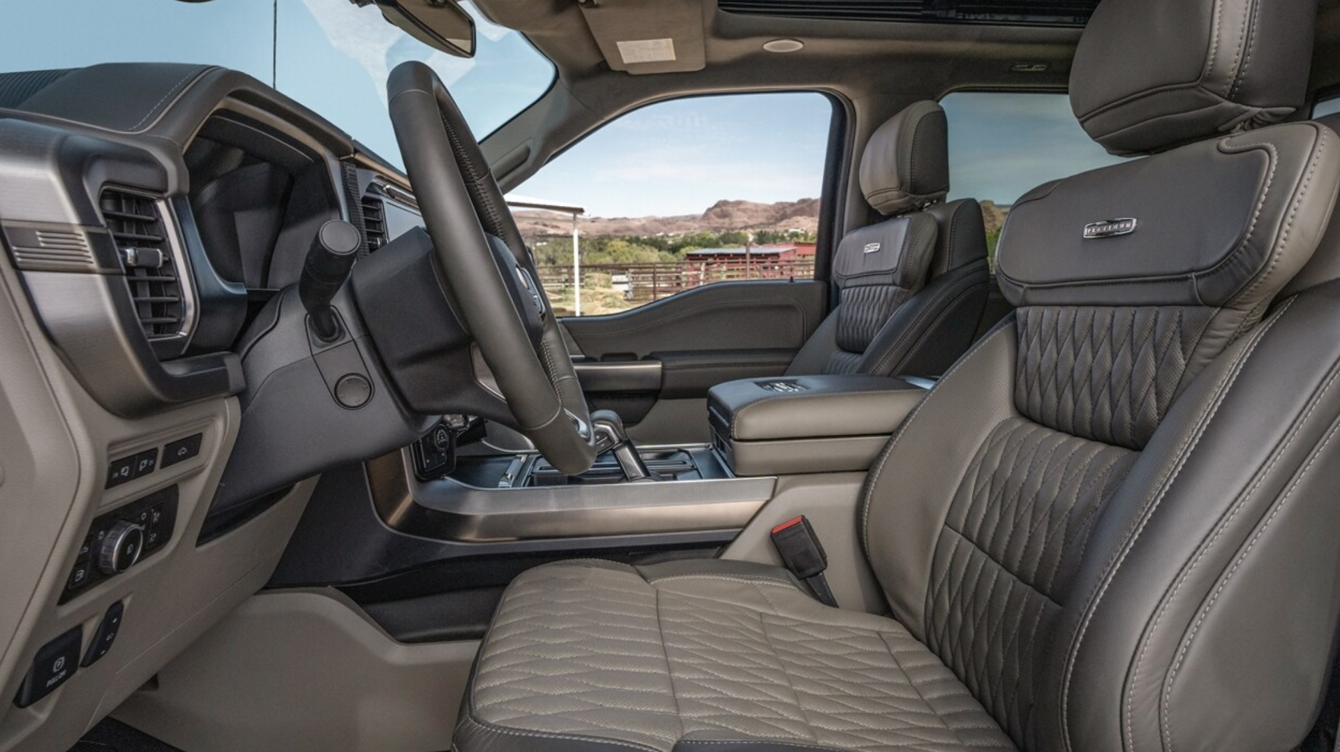 New 2024 Ford F-150 Interior Features Near Me in Kerrville, TX